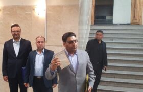 علی آذری داوطلب کاندیداتوری انتخابات ریاستجمهوری شد