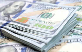 رکورد سقوط دلار جهانی