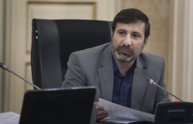 «قانون اساسی» سند مطالبه‌گری مردم و دانشجویان است