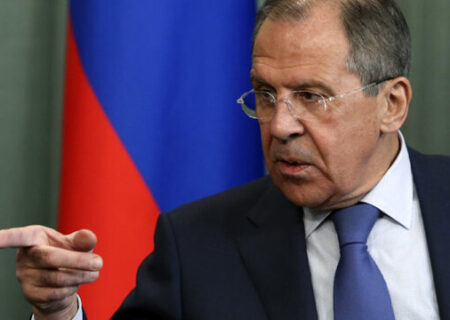 لاوروف: غرب به دنبال حذف رقبا است