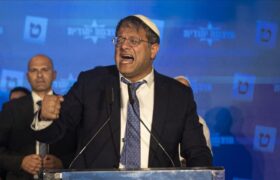 وزیر صهیونیست باز هم تهدید به استعفا کرد