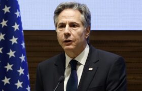 وزیر خارجه آمریکا: با مخالفان مسلح در سوریه در تماس هستیم