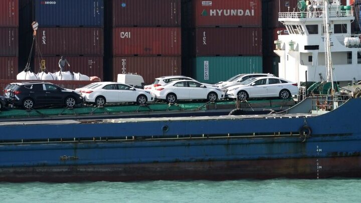 واردکنندگان خودرو خواستار جلوگیری از توقف واردات شدند