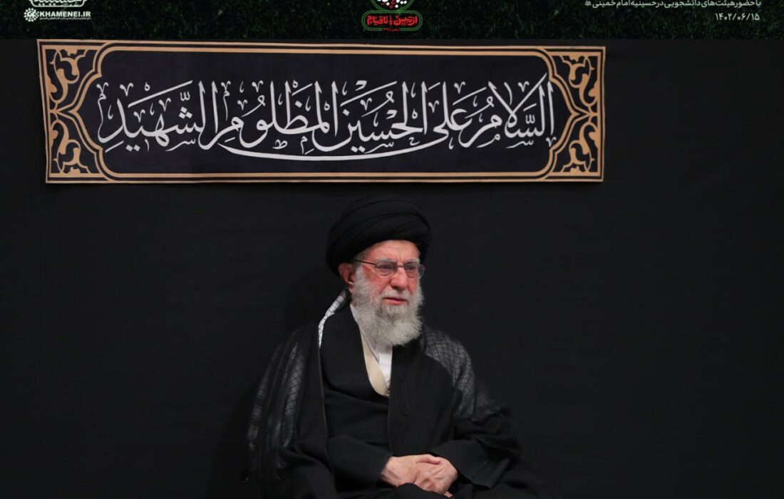 اقامه عزای حسینی در محضر رهبر انقلاب برگزار میشود