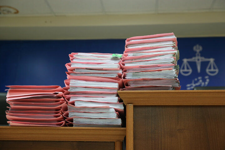 صدور کیفرخواست برای ۲۰ متهم قاچاق سازمان‌یافته سوخت در بندر کلاهی