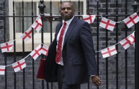 وزیر خارجه انگلیس خواستار جلوگیری از تشدید تنشها در خاورمیانه شد