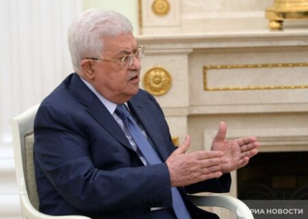 «محمود عباس» از ۱۶ سال پیش مشروعیت خود را از دست داده است