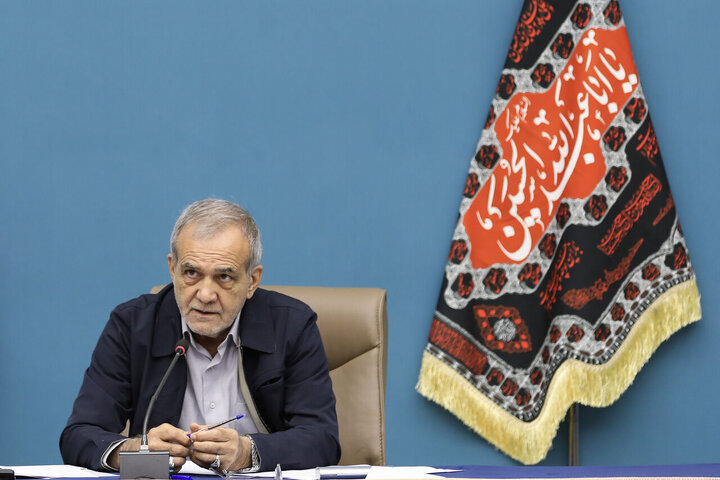 پزشکیان: دستگاهها به تعهدات خود در خدمترسانی به زائران اربعین عمل کنند