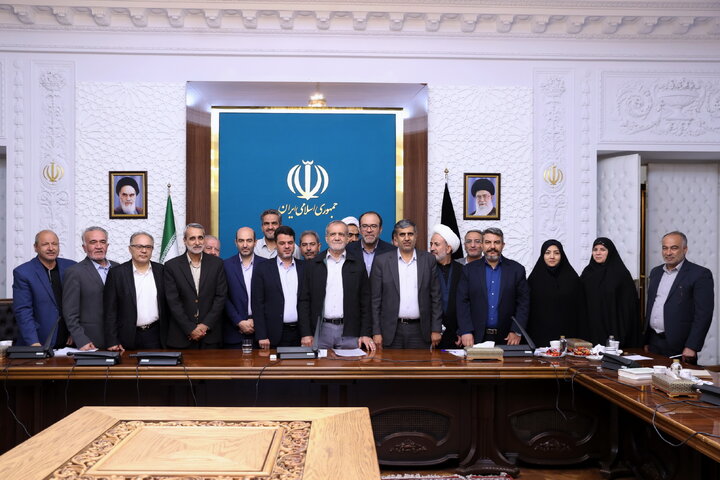 تخصص، پاکدستی، تعهد و تجربه مهمترین معیارهای انتخاب مدیران در دولت چهاردهم