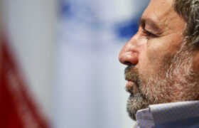 حضرتی: گوش به حرف «مقام آگاه» و «شنیده‌ها» ندهید، وزرا استعفا نمی‌کنند