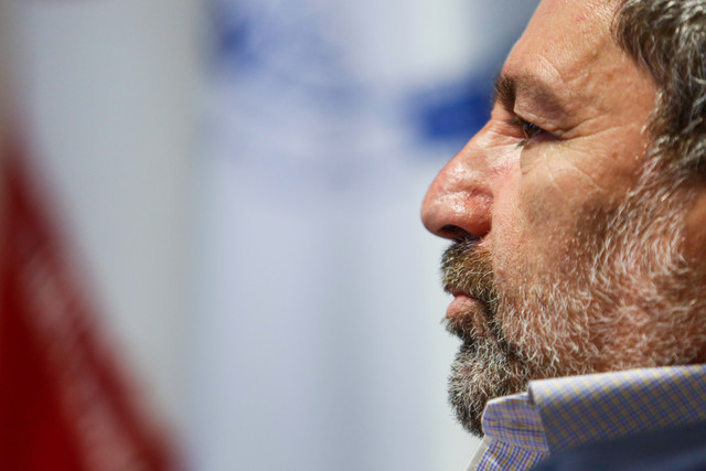 حضرتی: گوش به حرف «مقام آگاه» و «شنیده‌ها» ندهید، وزرا استعفا نمی‌کنند