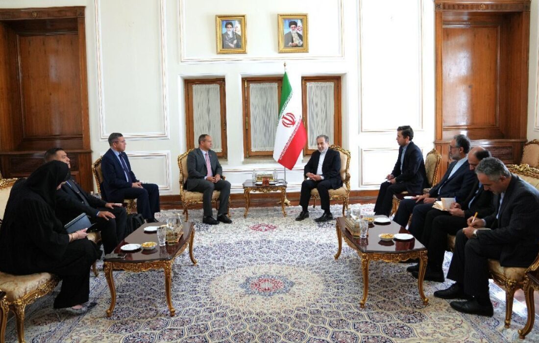 وزیر امور خارجه ایران: علاقهمند به گسترش همه جانبه روابط تهران و کاراکاس هستیم