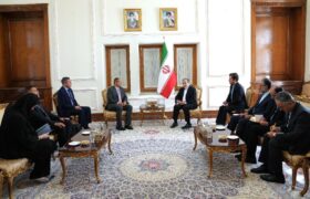 وزیر امور خارجه ایران: علاقه‌مند به گسترش همه جانبه روابط تهران و کاراکاس هستیم