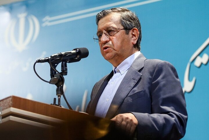 همتی: روابط ایران و بانک سرمایه‌گذاری زیر ساخت آسیا تقویت شود