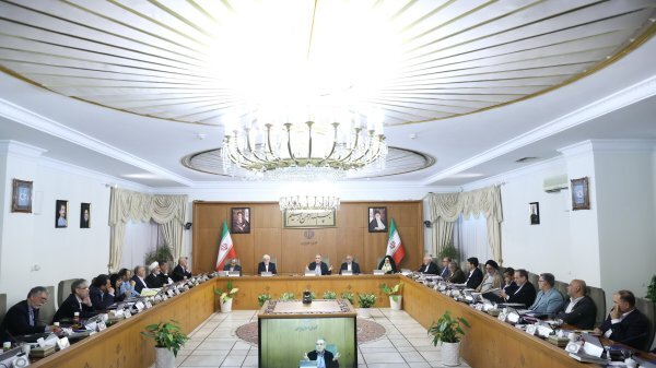 رئیس جمهور: باید با حمایت و ایجاد فضای کار برای نخبگان مانع خروج آنها از کشور شویم