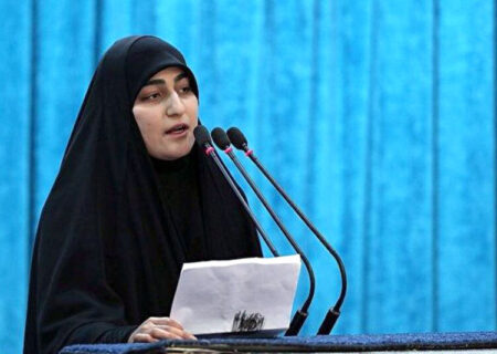 زینب سلیمانی: نماز جمعه نصر، دلالتی بر عزم استوار و ارادهٔ قوی مردم بود