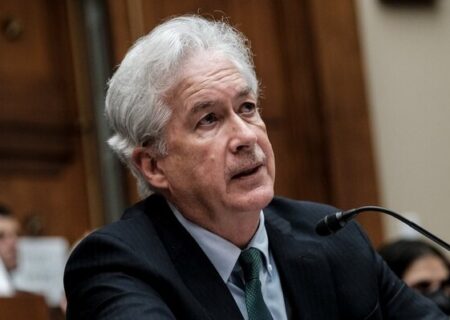 رئیس سیا: باید توانایی‌های نظامی تهران را جدی گرفت