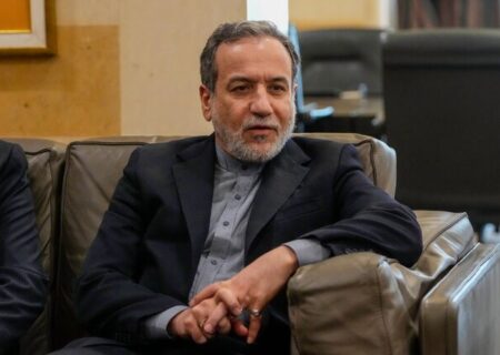 نامه عراقچی به گروسی در پی تعرض رژیم صهیونیستی به تاسیسات هسته‌ای ایران