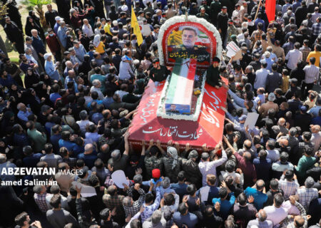 مردم اصفهان برای شهید نیلفروشان سنگ تمام گذاشتند