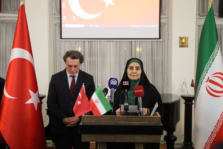 وزیر راه و شهرسازی: تقویت حمل و نقل و ترانزیت بینالمللی ایران و ترکیه فرصت بیبدیلی است