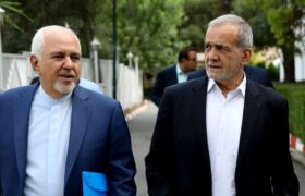 نتیجه تنگ نظریها بیرون راندن دلسوزان توانمند از دایره انقلاب است