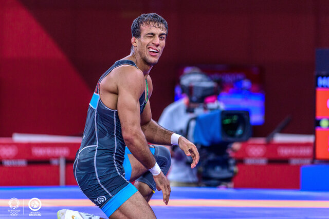 گرایی: به خودم تبریک میگویم که کم نیاوردم