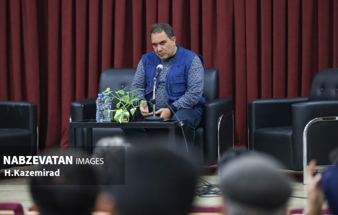 نقد و بررسی کتاب «تکثیر نابهنگام یک پنجره که به چشماندازی در گذشته باز میشد» در فرهنگخانه