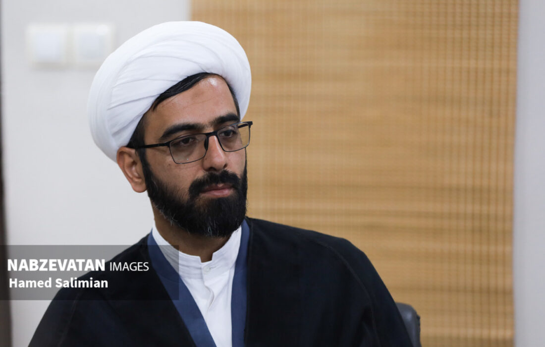 توزیع ۳۰۰ بسته معیشتی سبدکالا بین خانوادههای زندانیان نیازمند لنجانی