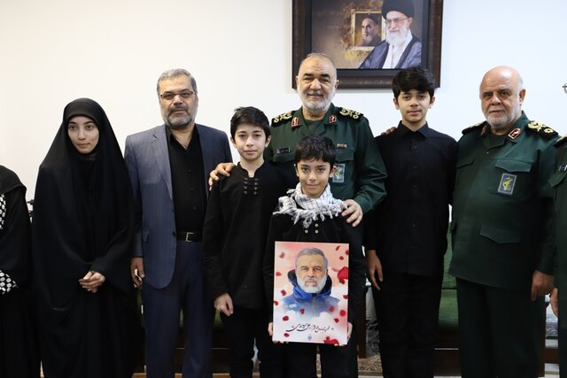 سردار سلامی: رزمندگان حزب الله در لبنان عاشورایی مبارزه میکنند