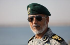 دریادار سیاری: دشمنان مترصد شکستن اتحاد و همدلی ما هستند