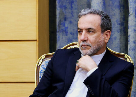 وزیر امور خارجه ایران خواهان مخالفت اعضای شورای حکام با تحرکات سه کشور اروپایی شد