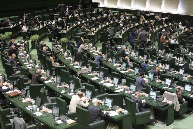 حضور ۵ وزیر دولت و فرمانده نیروی انتظامی در کمیسیون های تخصصی مجلس