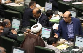 استیضاح از دستور کار مجلس خارج نشده است