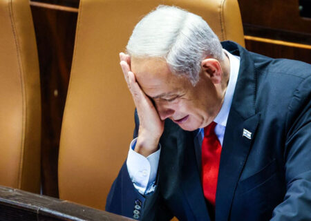 نتانیاهو تنها به دنبال منافع شخصی خود است