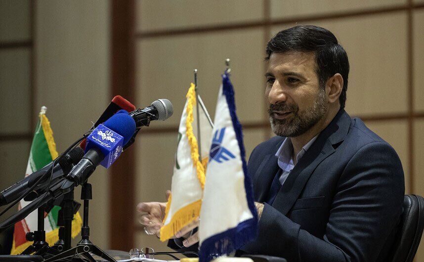 طحان‌نظیف: شعار سال پشتوانه قانون اساسی دارد