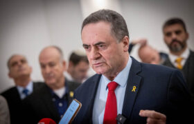 غزه همانند کرانه باختری میشود