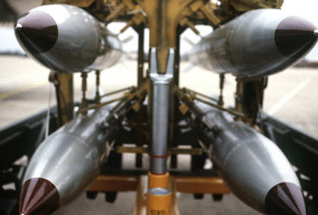 استقرار تسلیحات هسته‌ای مدرن‌شده در اروپا توسط  آمریکا