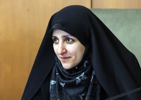 بهروزآذر: پرداخت وام اشتغال به زنان سرپرست خانوار ساماندهی می‌شود