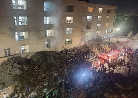 مهار آتش سوزی در خوابگاه دانشگاه صنعتی اصفهان