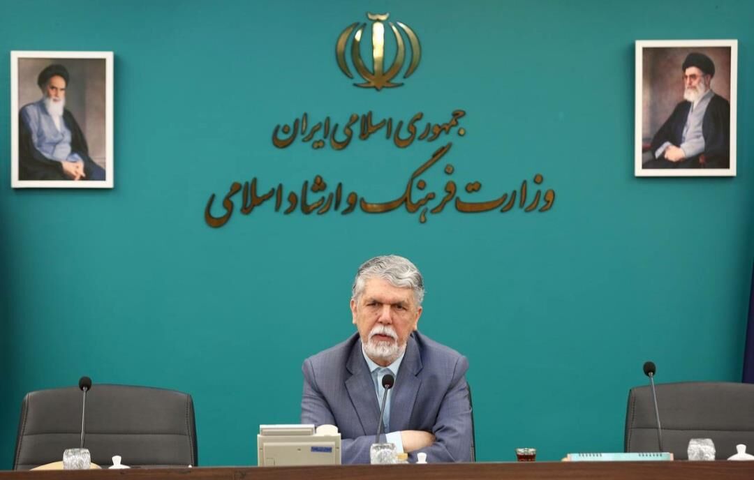 اسلام را دین صلح و تضمین بقای انسان میدانیم