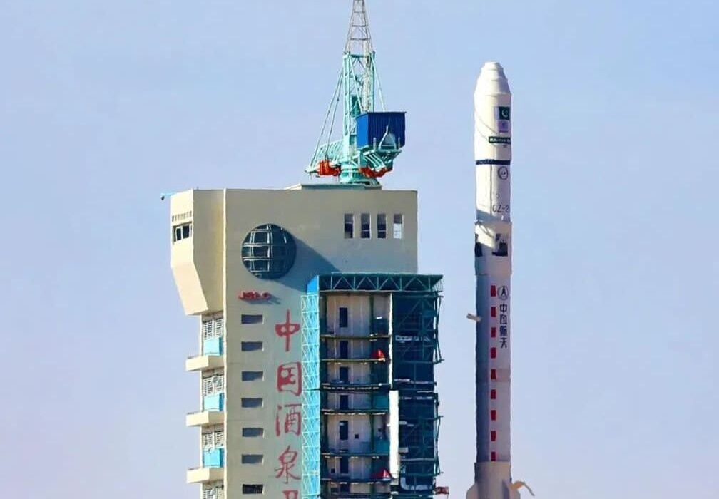 پاکستان بار دیگر ماهواره بومی خود را با کمک چین به فضا فرستاد