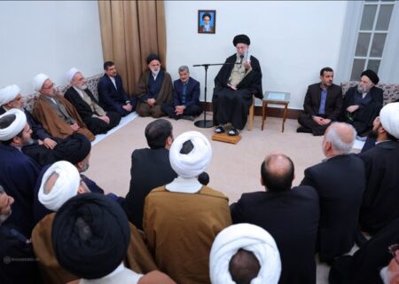 رهبر انقلاب: حوزه علمیه وام‌دار آیت‌الله جوادی‌آملی است