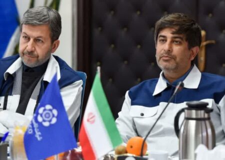 اجرای پروژه‌های انتقال آب با همت فولاد مبارکه یخ ناامیدی ۳۰ ساله مردم اصفهان را می‌شکند