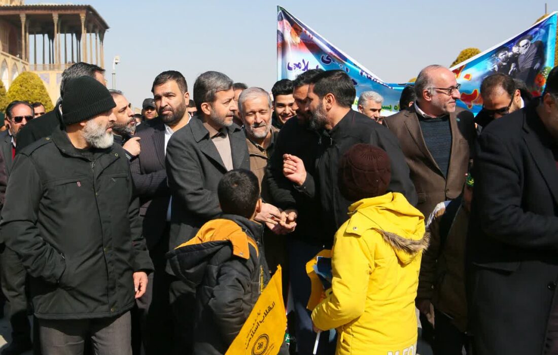 جمالی‌نژاد: شکوه حضور مردم در مقابل عداوت دشمنان قرار گرفته است