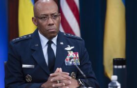 رئیس ستاد مشترک ارتش آمریکا برکنار و جانشین وی مشخص شد