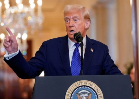 ترامپ با لاف‌زنی به دنبال تسلیم‌سازی دیگران است