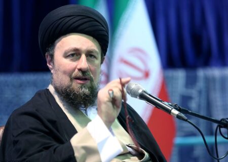 سیاست حکمرانی باید در جهت فقرزدایی باشد