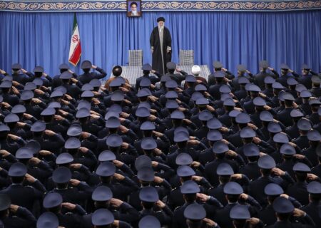 رهبر انقلاب: مذاکره با آمریکا هوشمندانه، عاقلانه و شرافتمندانه نیست