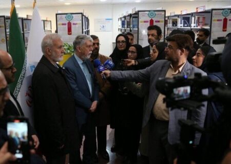 وزیر فرهنگ: کتابخانه عمومی مکمل نهاد خانواده و نهاد مدرسه است