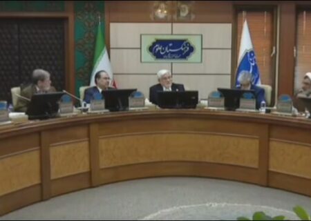 فرهنگستان‌ها بر صدور فتوا و راهبردهای کلان تاکید داشته باشند